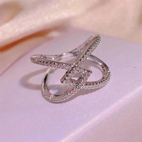 New 925 Silver White Sapphires Infinity Band - Picture 4 of 5